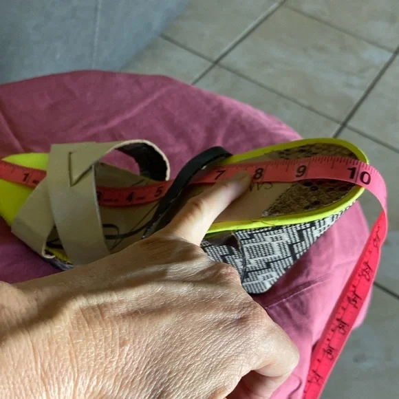 Sam & Libby color block wedge shoe with open toe with ankle strap size 9 - Picture 13 of 15